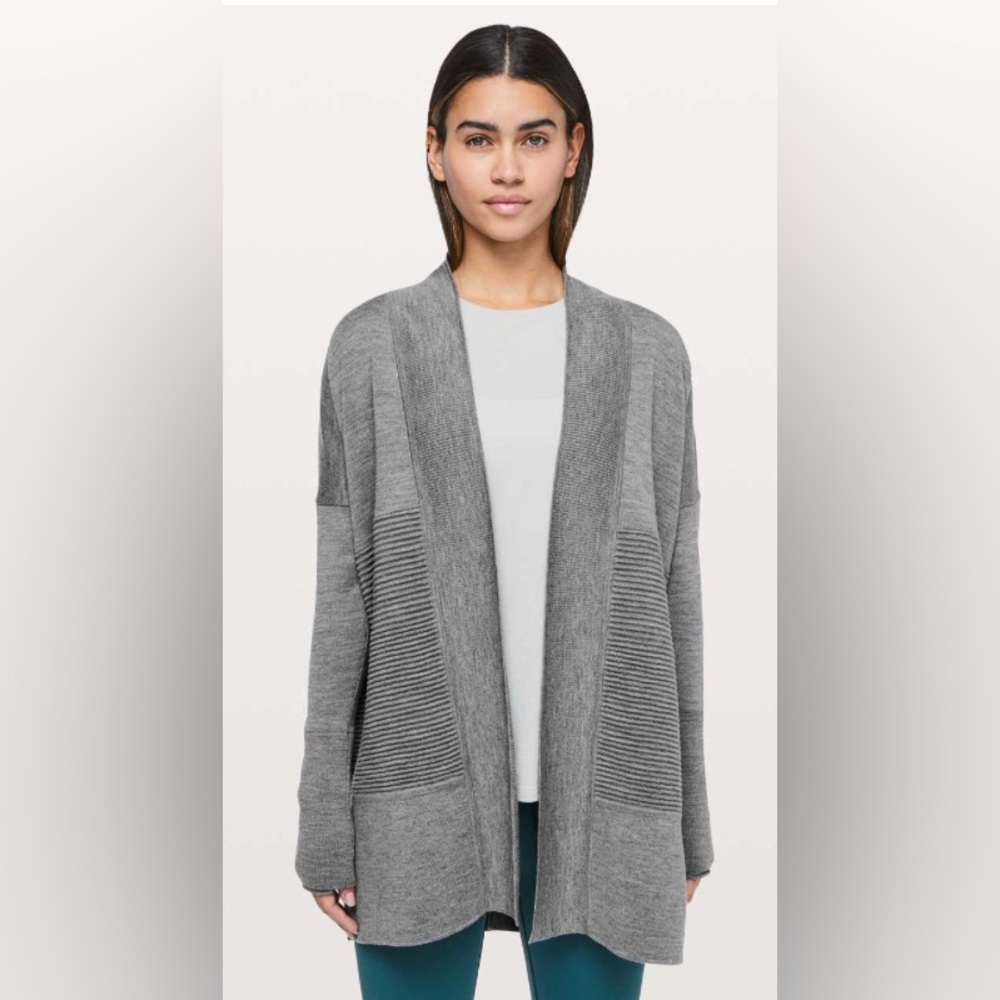 Lululemon Sit In Lotus Wrap II
Heathered Medium Grey